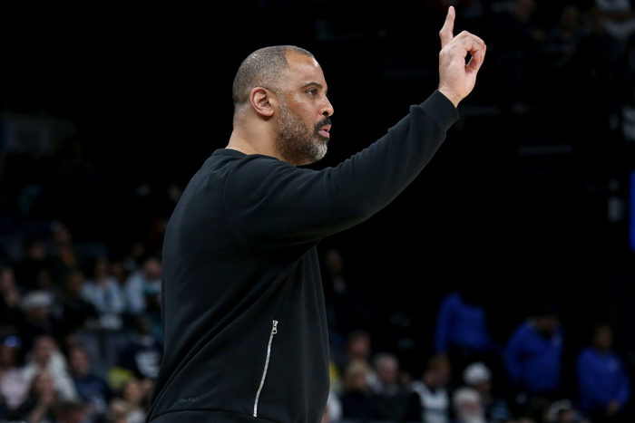 火箭队大胜爵士杜兰特谈季后赛准备与团队协作