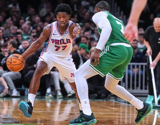 76人或交易恩比德乔治引热议 马克西艾奇库姆成