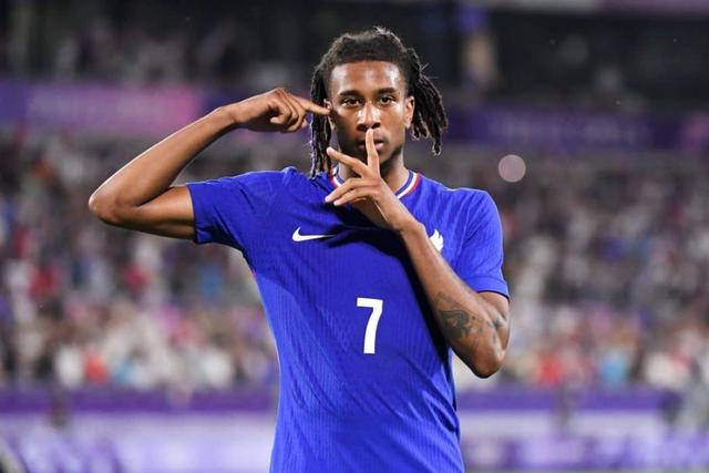 24岁法国新星奥利塞冲击金球奖 拜仁核心挑战姆