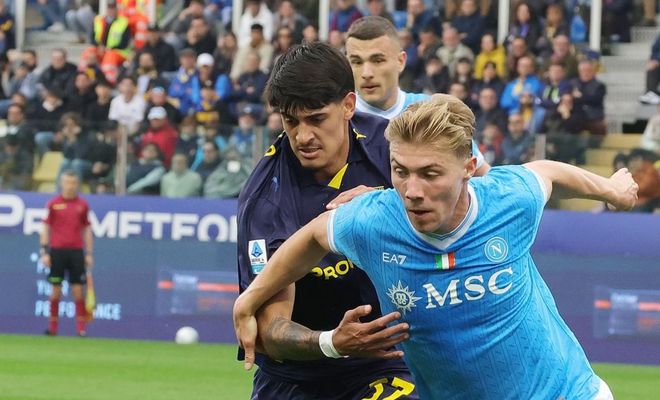 那不勒斯客场1-1帕尔马 5连胜终结争冠前景堪忧